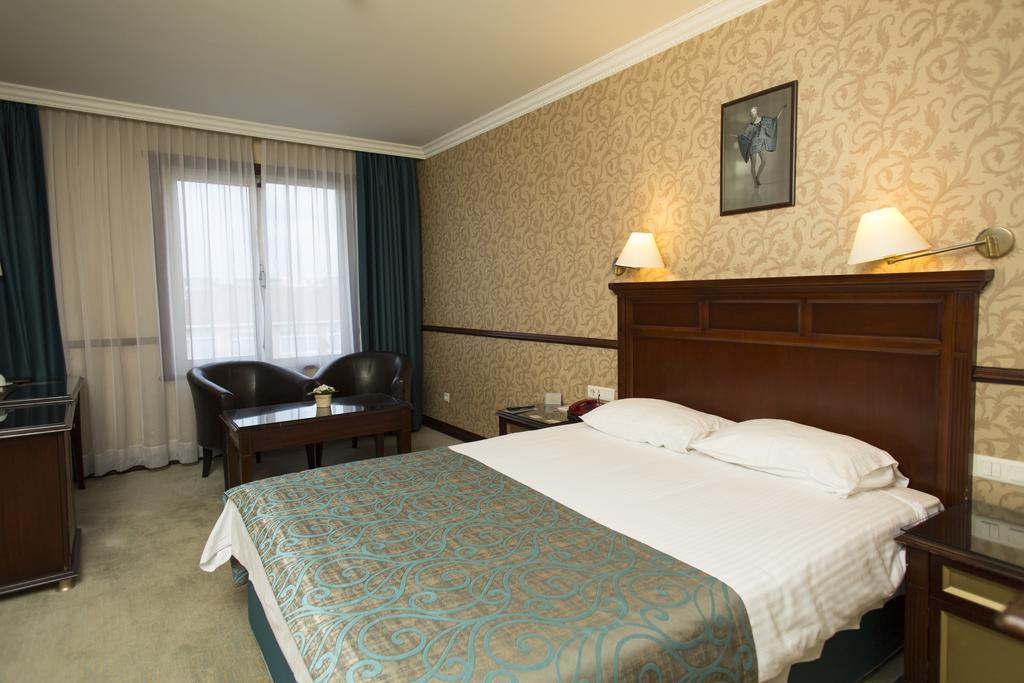 Topkapi Inter Istanbul Hotel Esterno foto